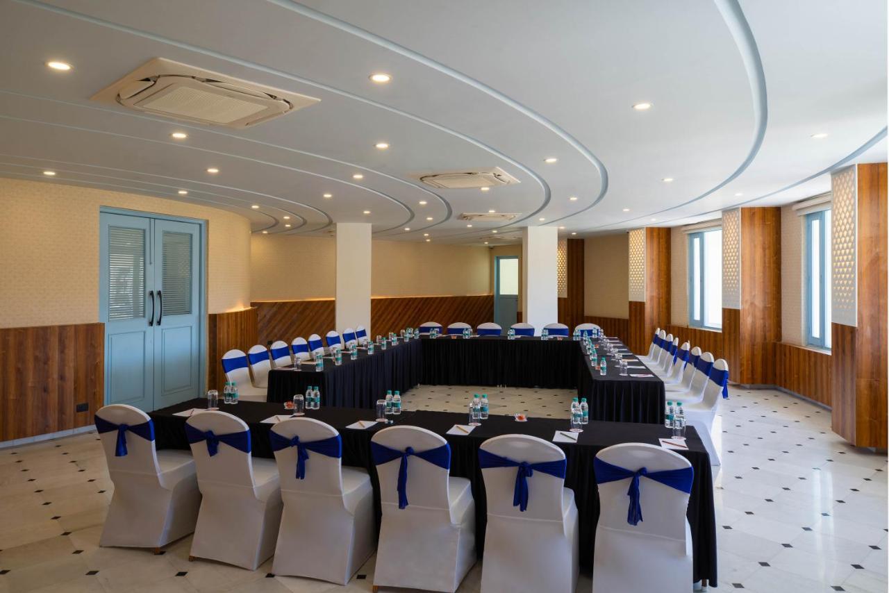 Ramee Royal Resort & Spa - Udaipur Eksteriør bilde